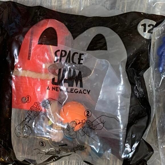 McDonalds Space Jam Happy Meal Toys 2021 Lot of 9 Basketball Taz Lebron Bugs - Picture 8 of 10